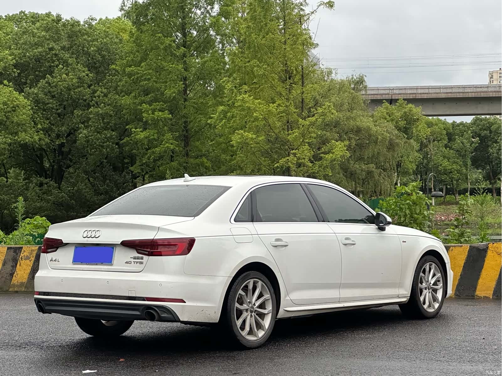 Audi A4L, 2018 7