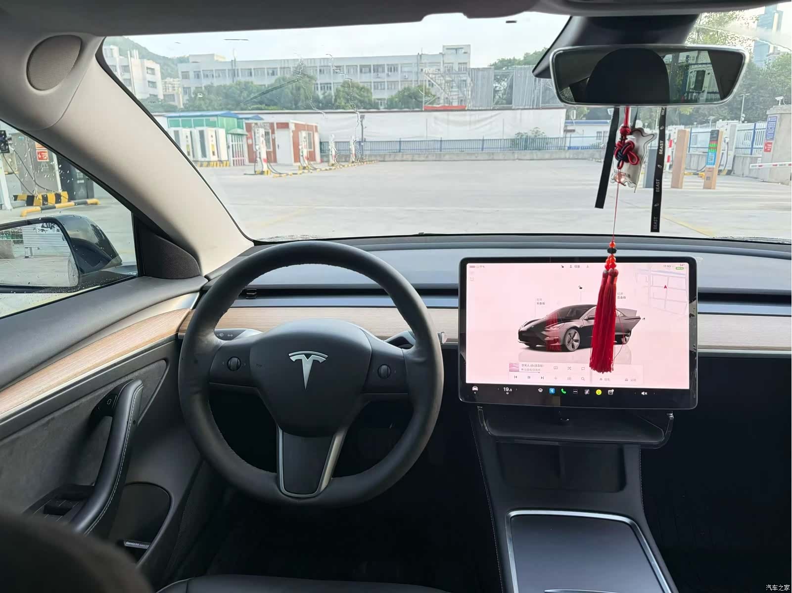 Tesla Model 3, 2022 все фото