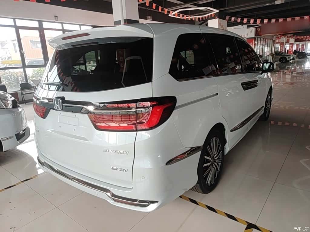 Honda Elysion, 2024 7