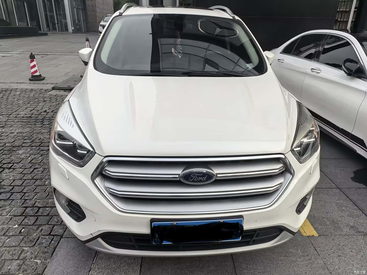 Ford Kuga, 2017 3