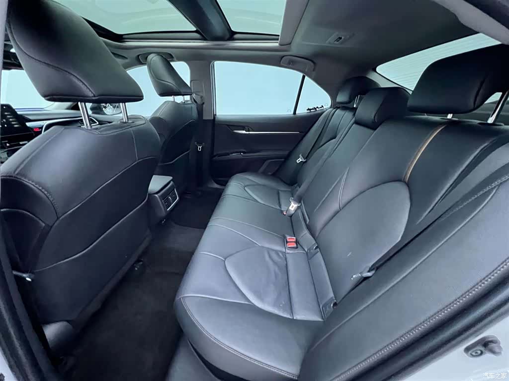 Toyota Camry, 2023 23