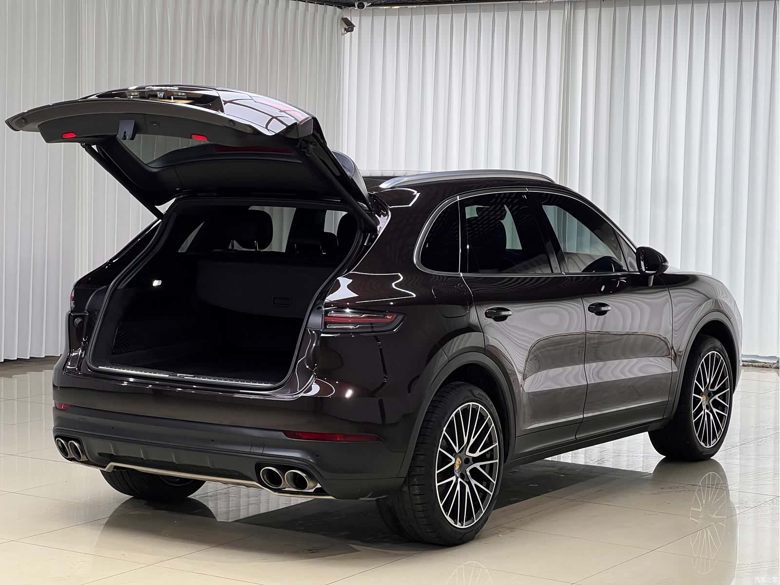 Porsche Cayenne, 2018 8