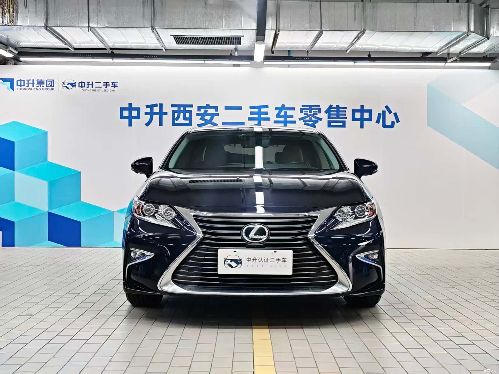 Lexus ES, 2018 2
