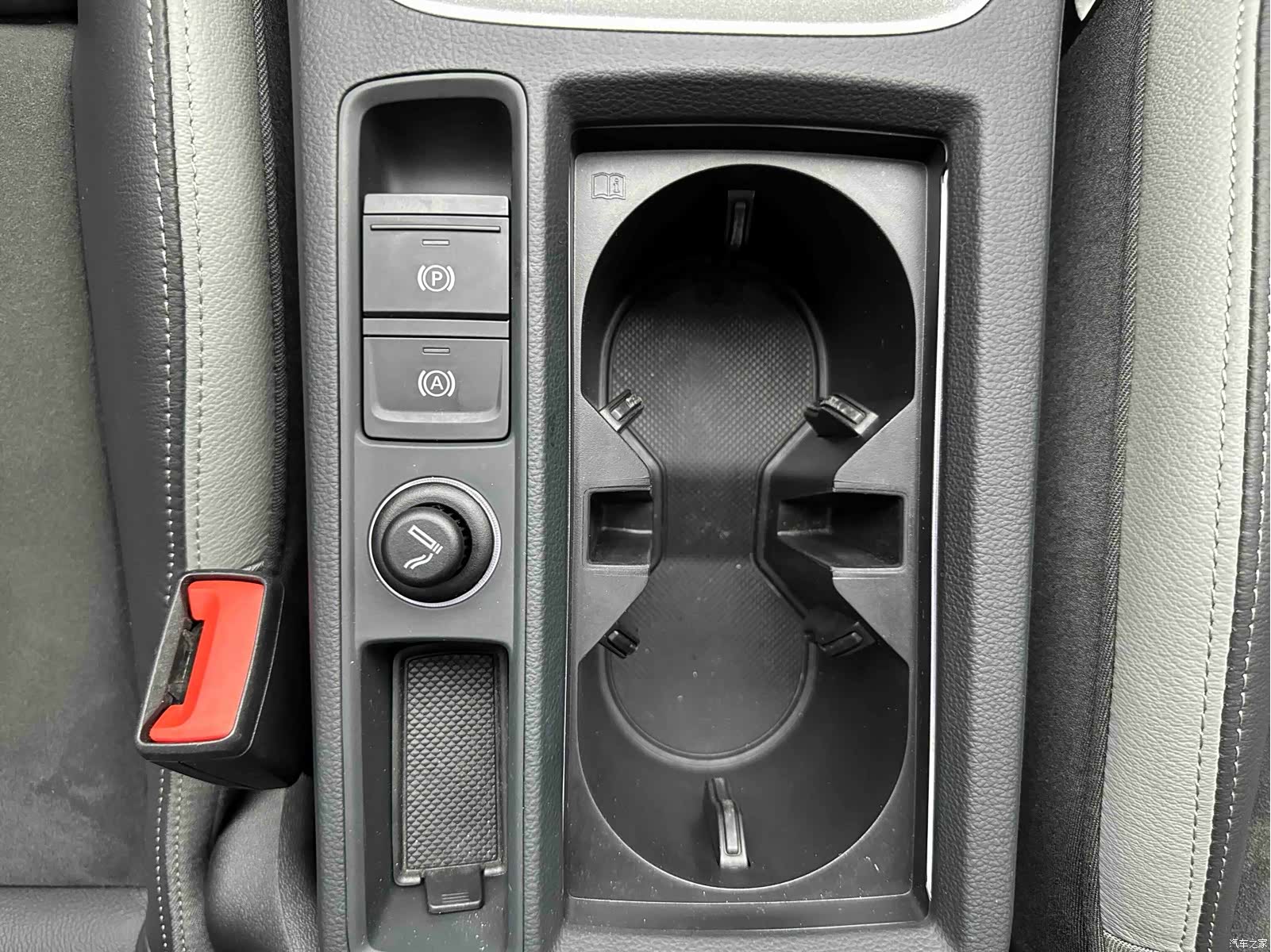 Audi Q3, 2023 16