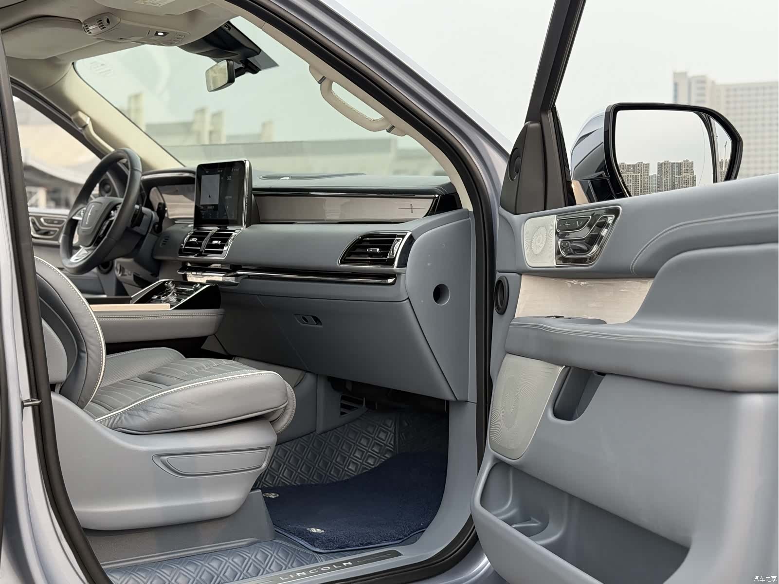 Lincoln Navigator, 2022 6