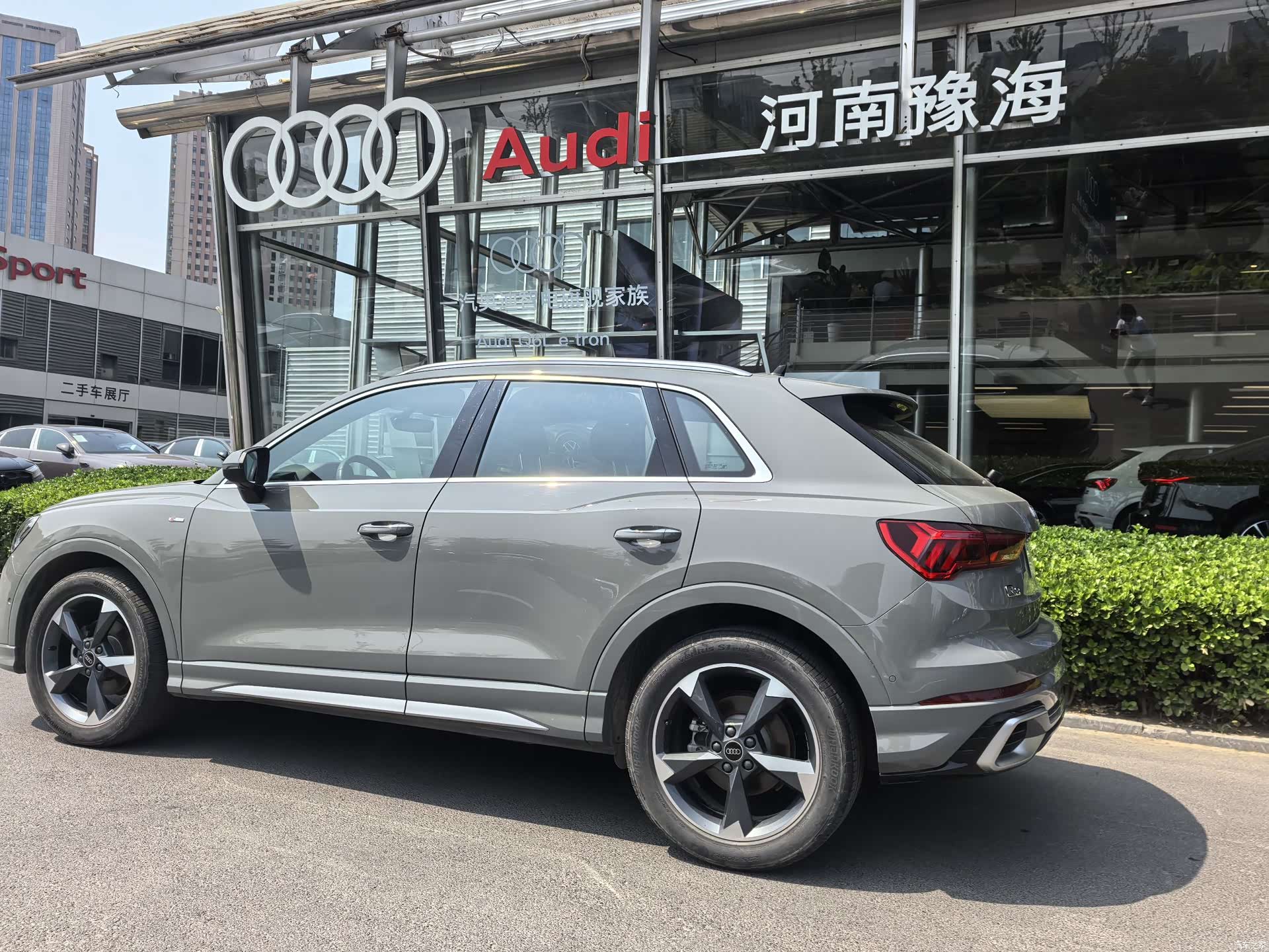 Audi Q3, 2024 4