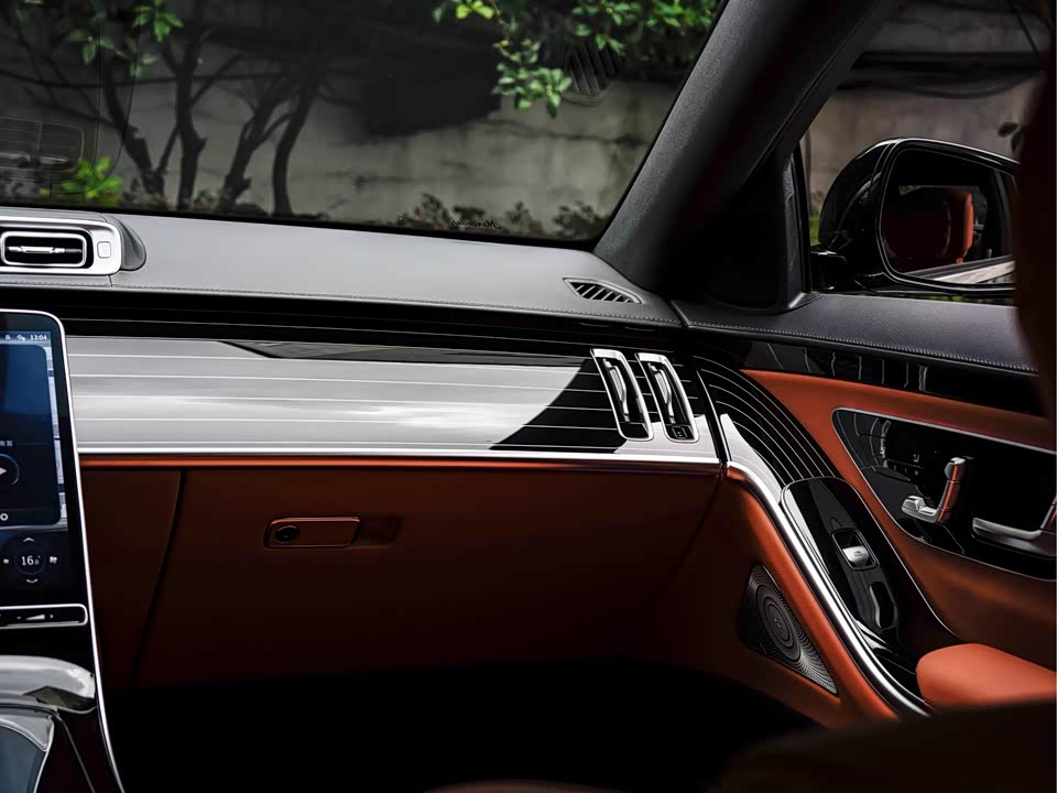 Mercedes-Benz S-class Mercedes-Benz S-class