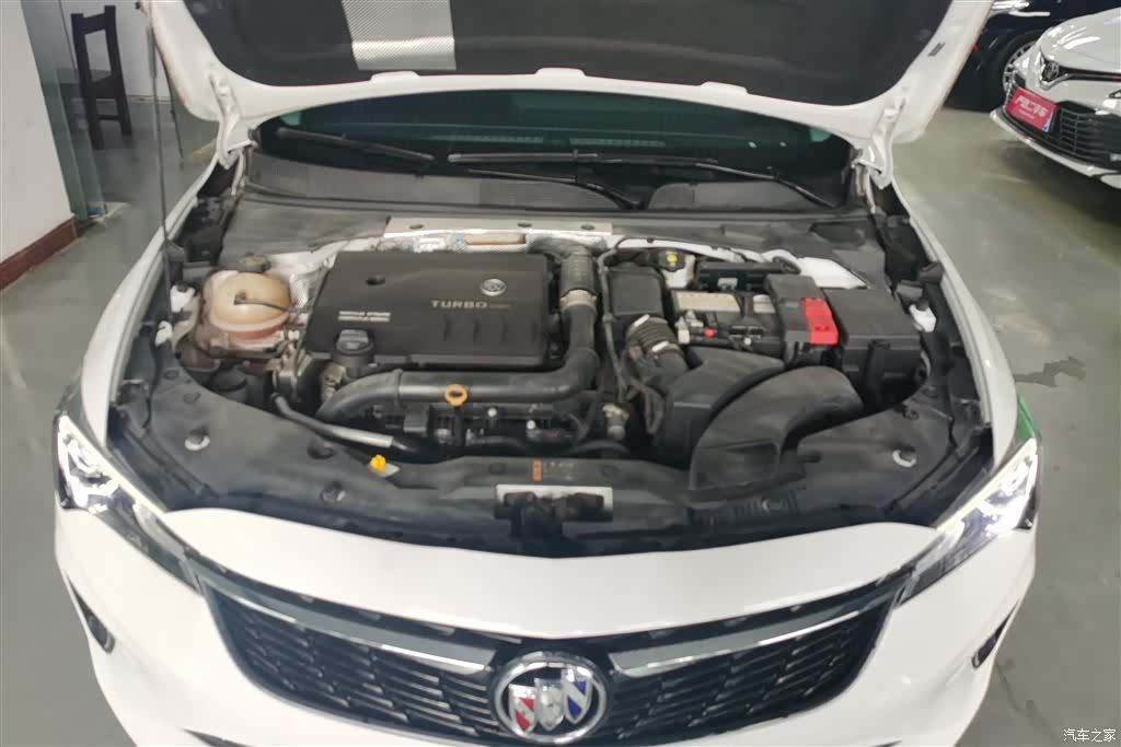 Buick Verano, 2023 10