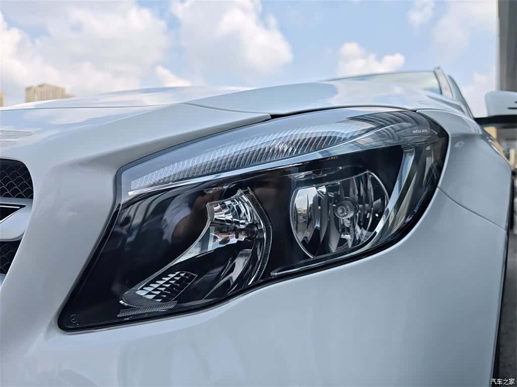 Mercedes-Benz GLA, 2019 13