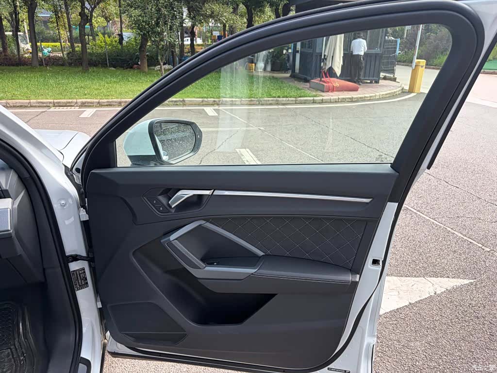 Audi Q3, 2025 26