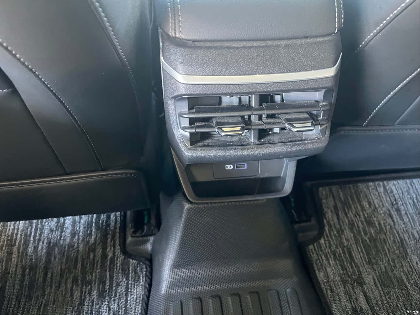 Geely Emgrand, 2024 21