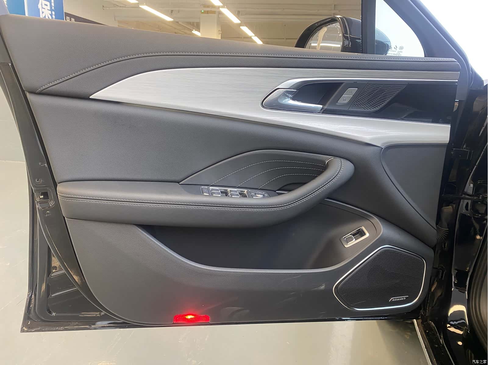 Hongqi H5, 2026 все фото