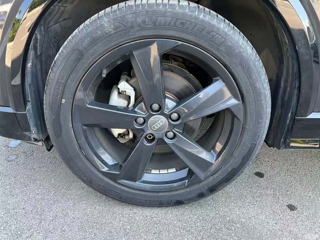 Audi Q2L, 2020 7