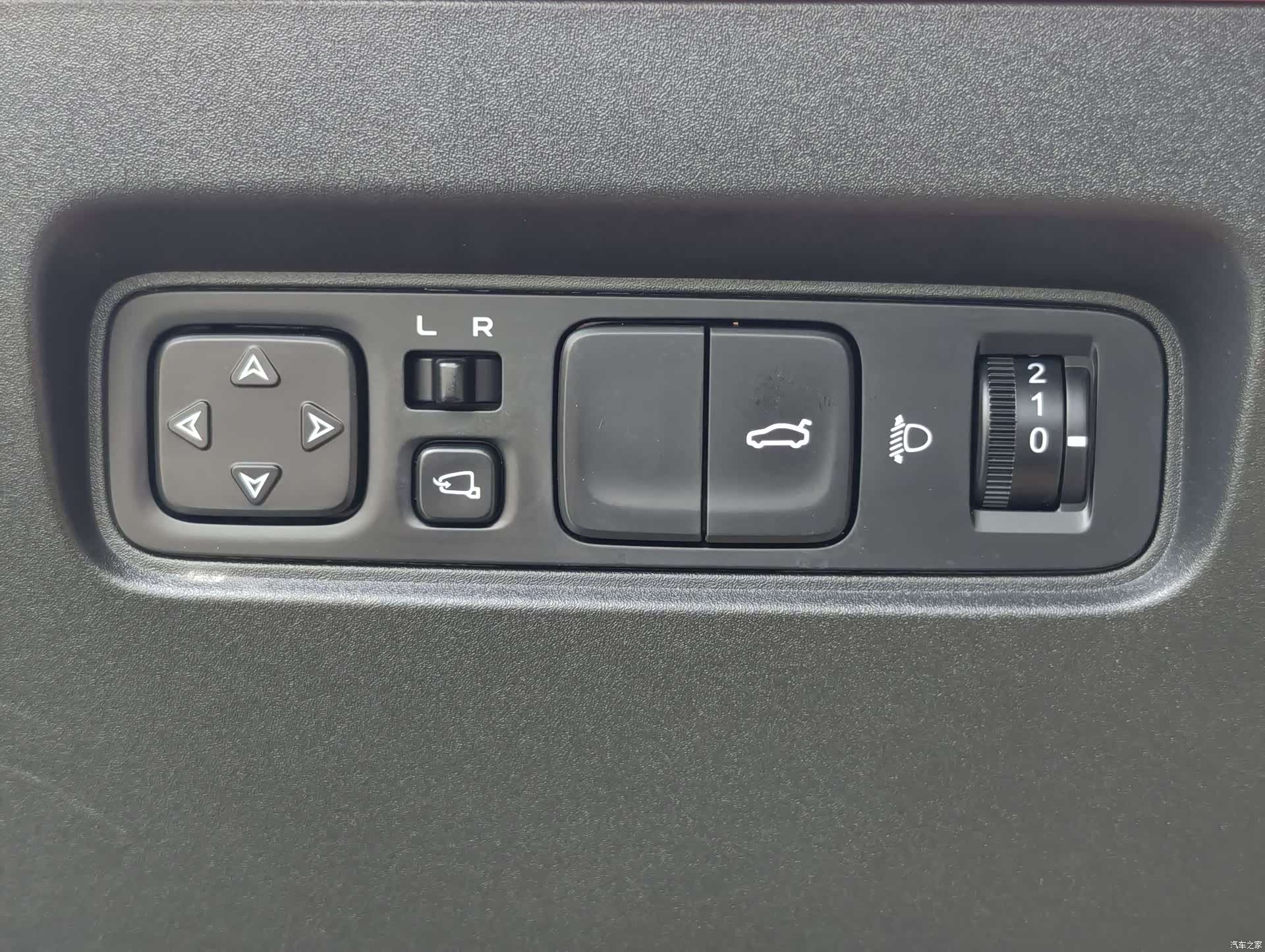Changan UNI-V, 2023 28