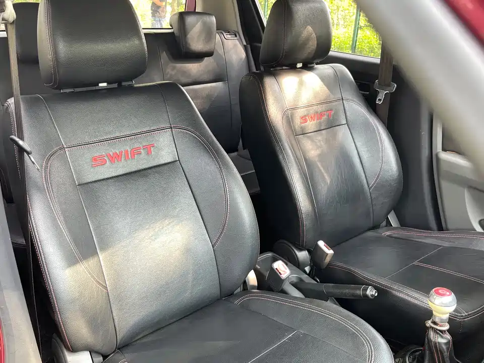 Suzuki Swift Suzuki Swift