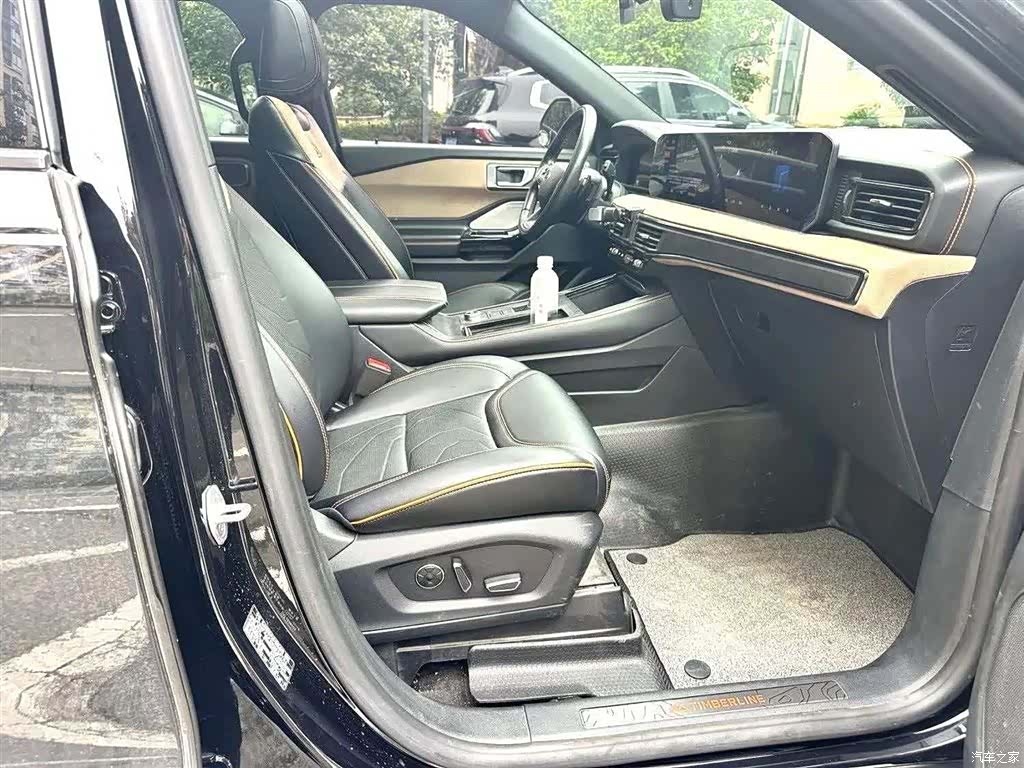 Ford Explorer, 2024 6