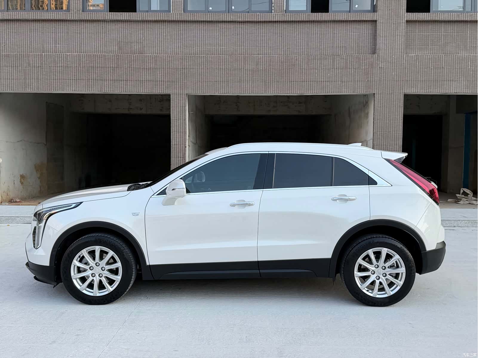 Cadillac XT4, 2020 3