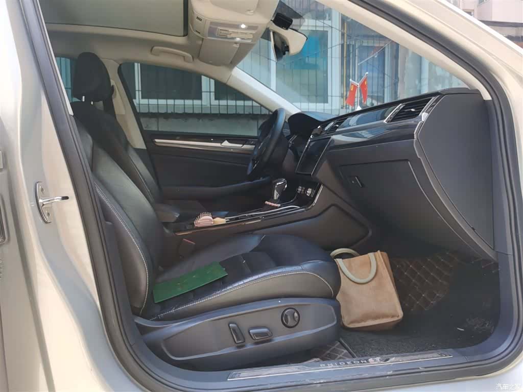 Volkswagen Phideon, 2018 11