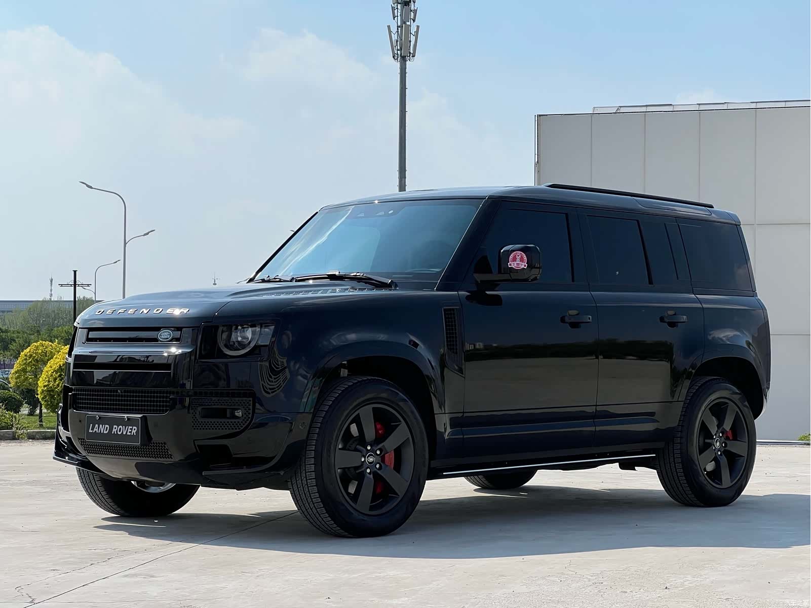 Land Rover Defender, 2026 1