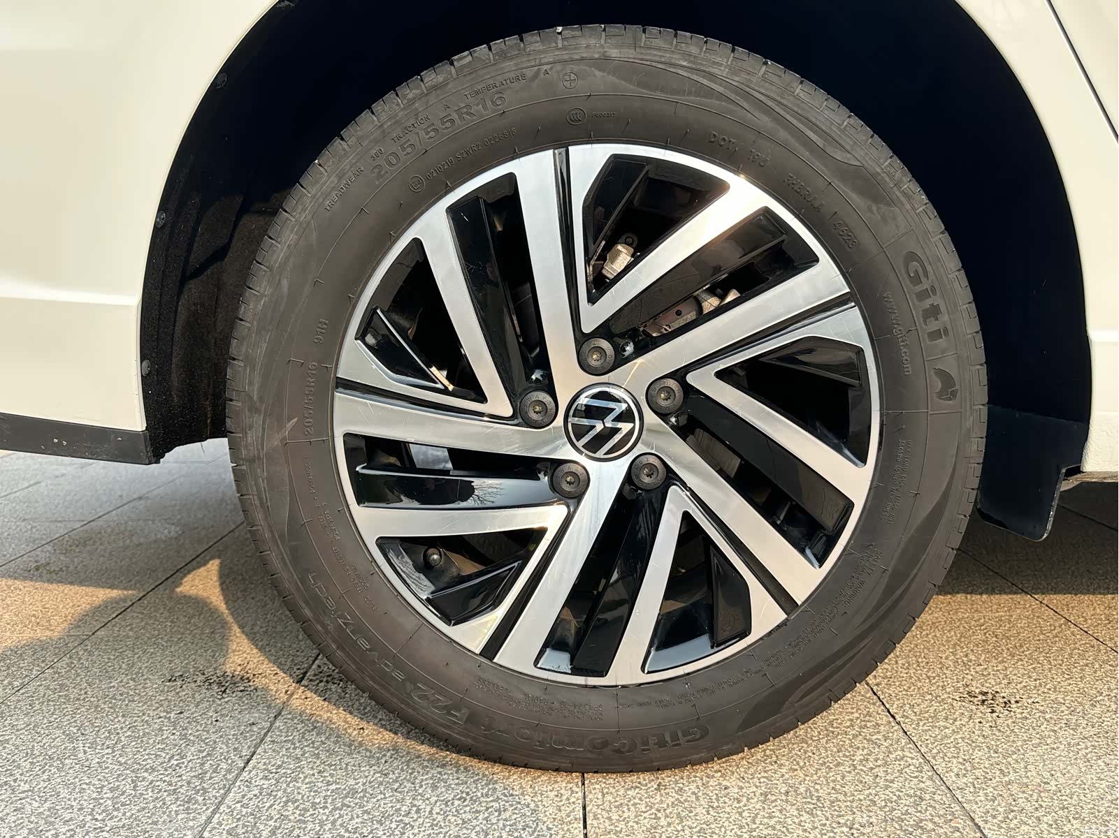 Volkswagen Lavida, 2024 16