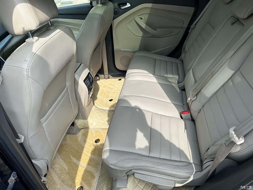 Ford Kuga, 2013 16