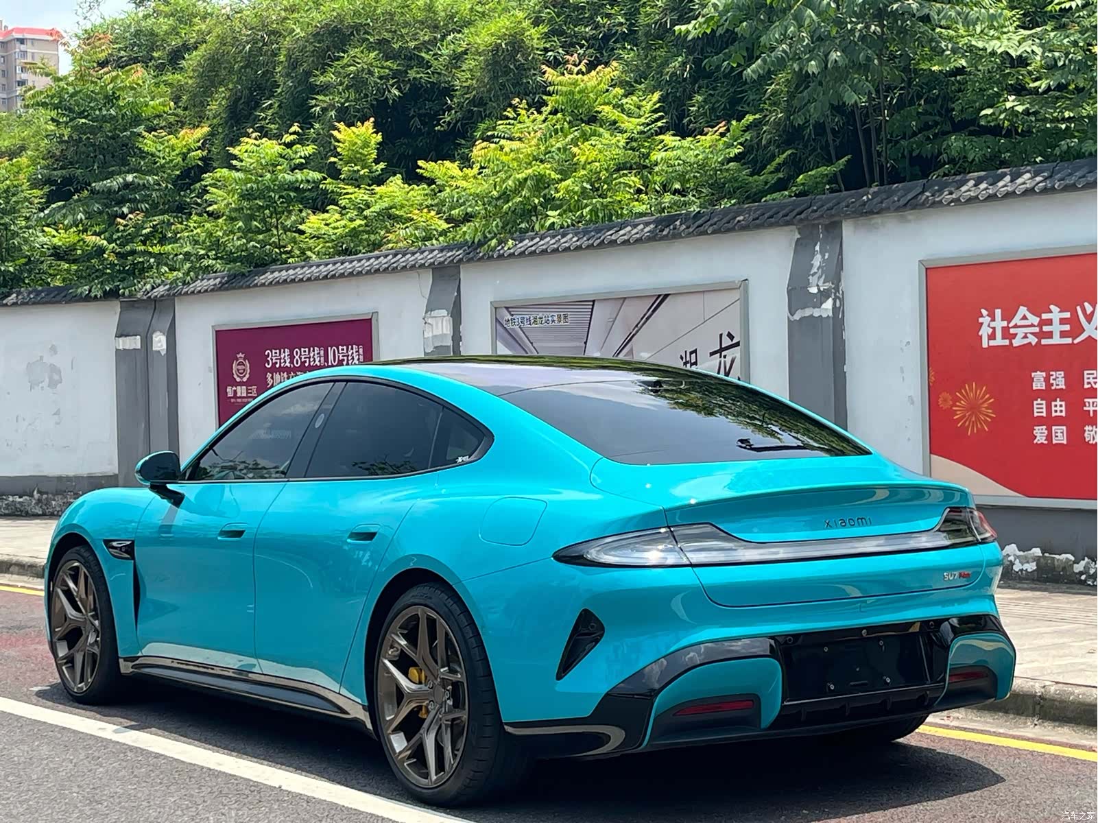 Xiaomi SU7, 2024 10