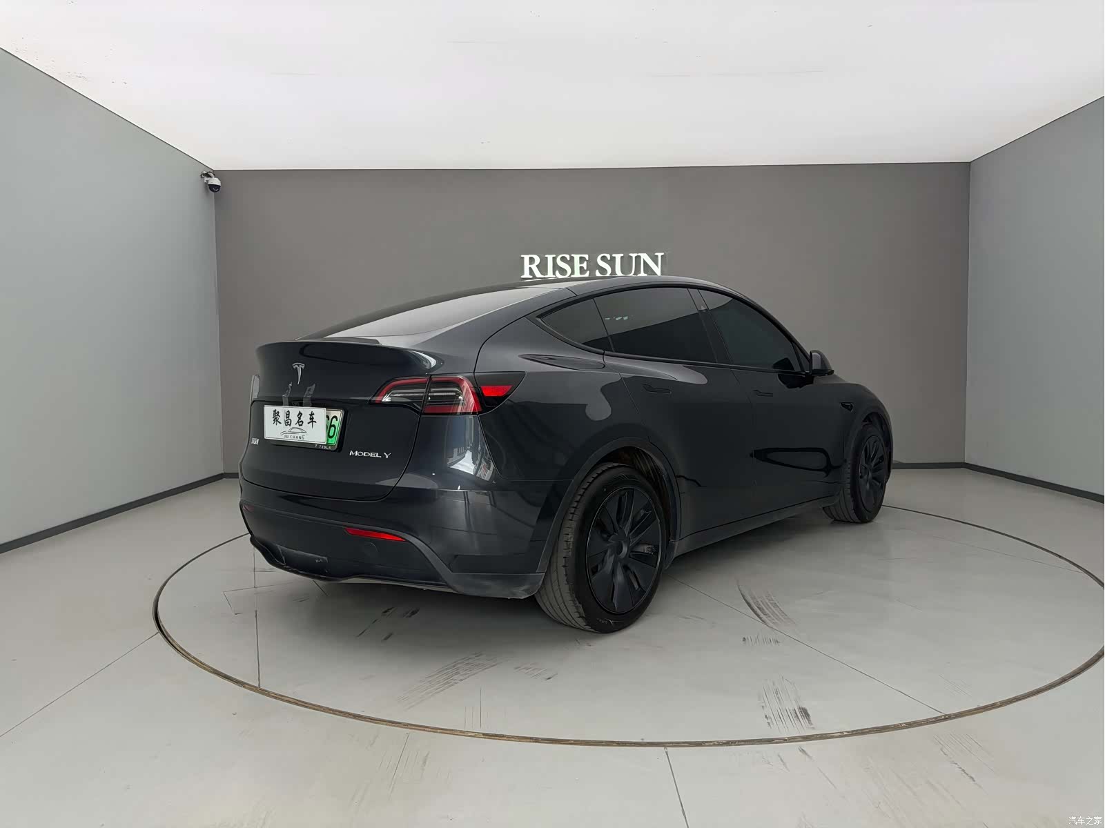Tesla Model Y, 2024 7