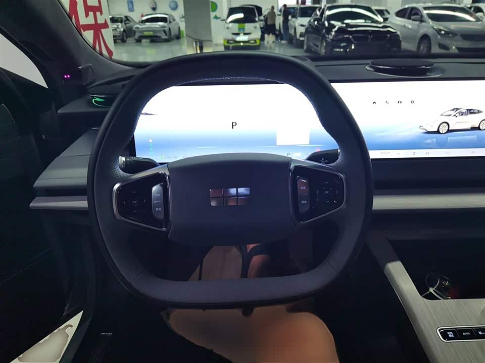 Geely Galaxy Galaxy E8