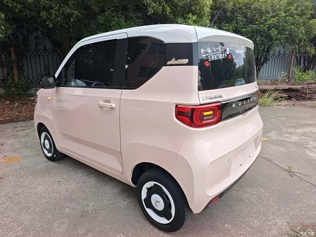 Wuling MINIEV, 2022 все фото