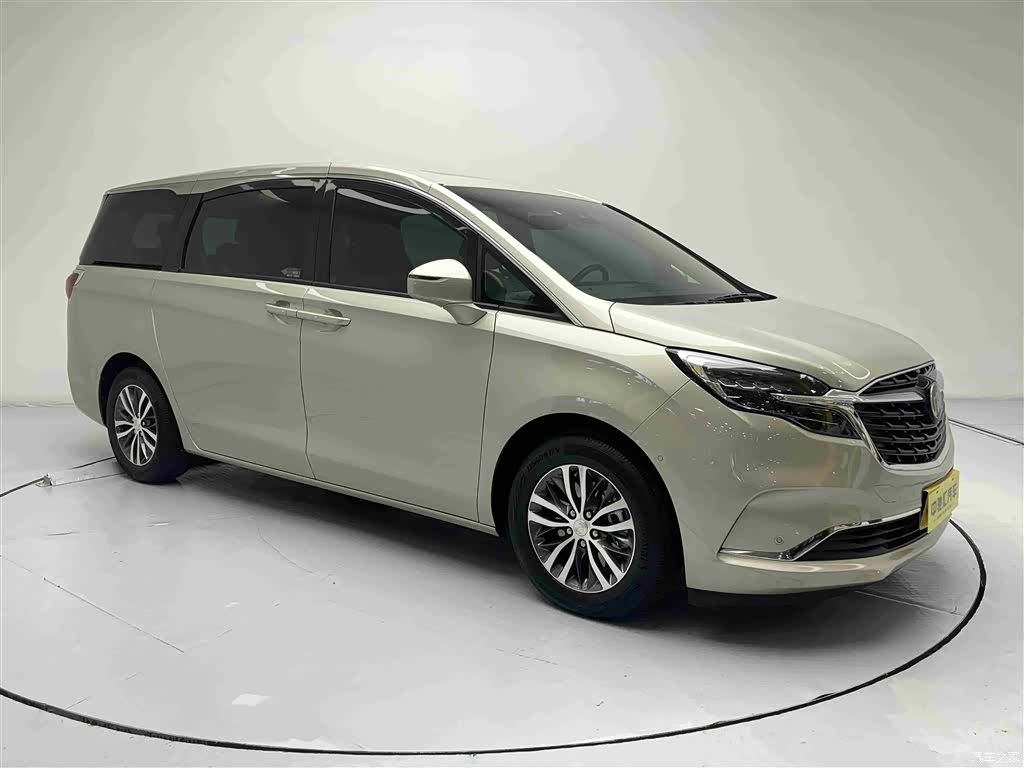 Buick GL8, 2022 3