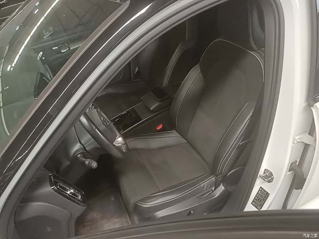 Volvo XC40, 2021 11