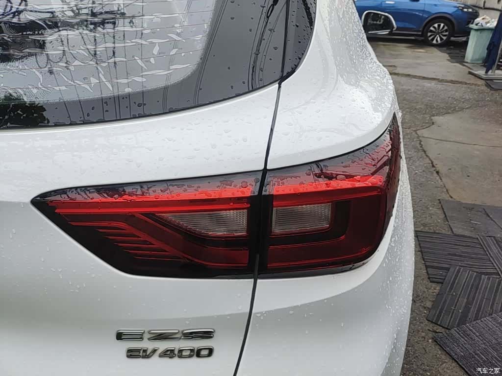 MG ZS, 2020 25