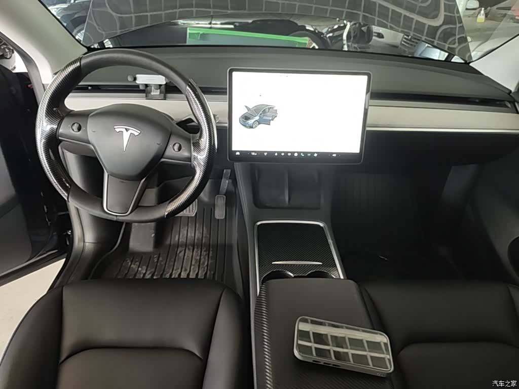 Tesla Model Y, 2024 10