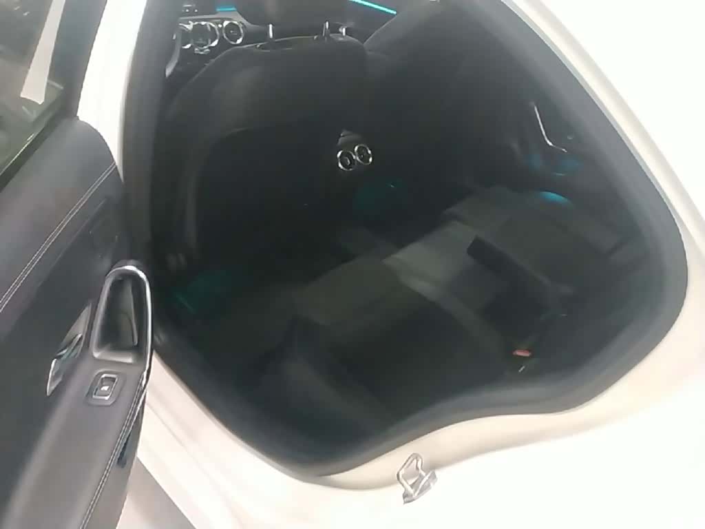 Mercedes-Benz A-Class, 2019 17