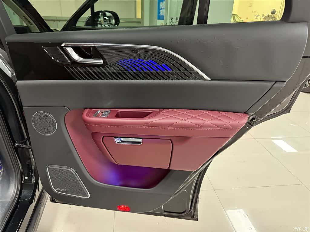 Hongqi E-HS9, 2023 16