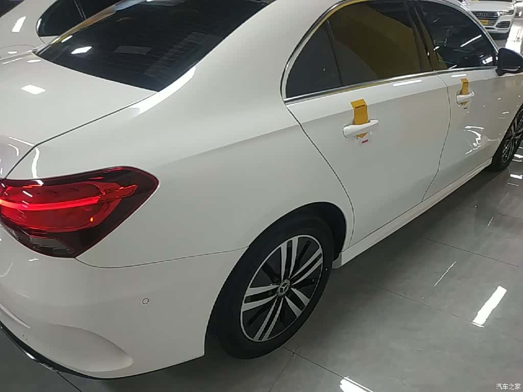 Mercedes-Benz A-Class, 2019 7