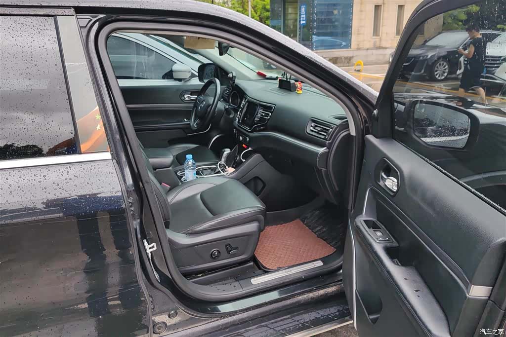 Jeep Grand Commander, 2019 8