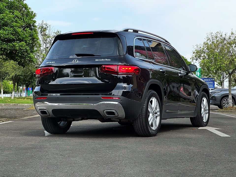 Mercedes-Benz GLB Mercedes-Benz GLB
