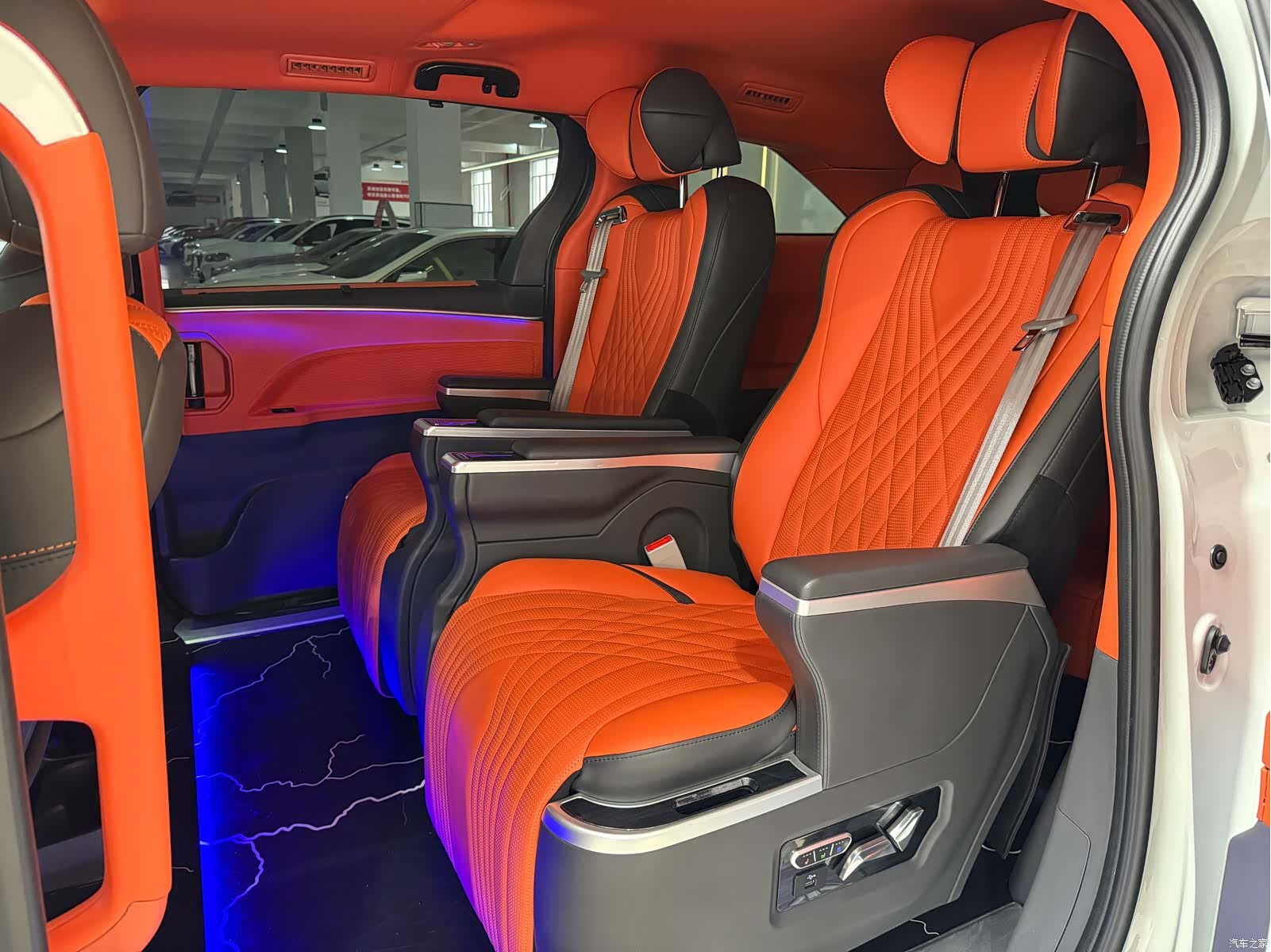 Toyota Granvia, 2024 11