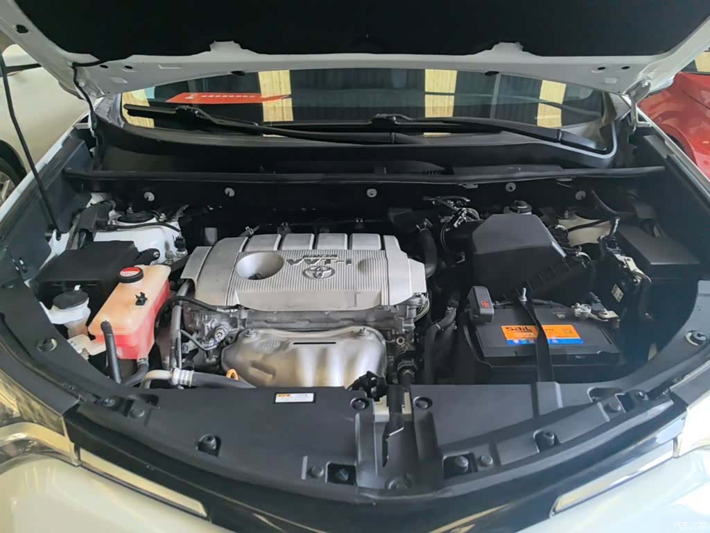 Toyota RAV4, 2017 16
