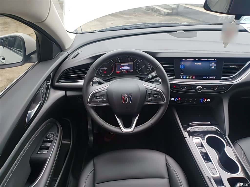 Buick Regal, 2025 11