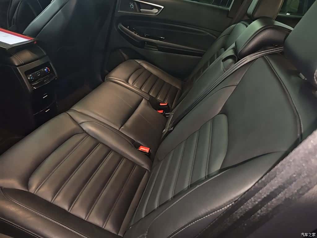 Ford Edge, 2017 17