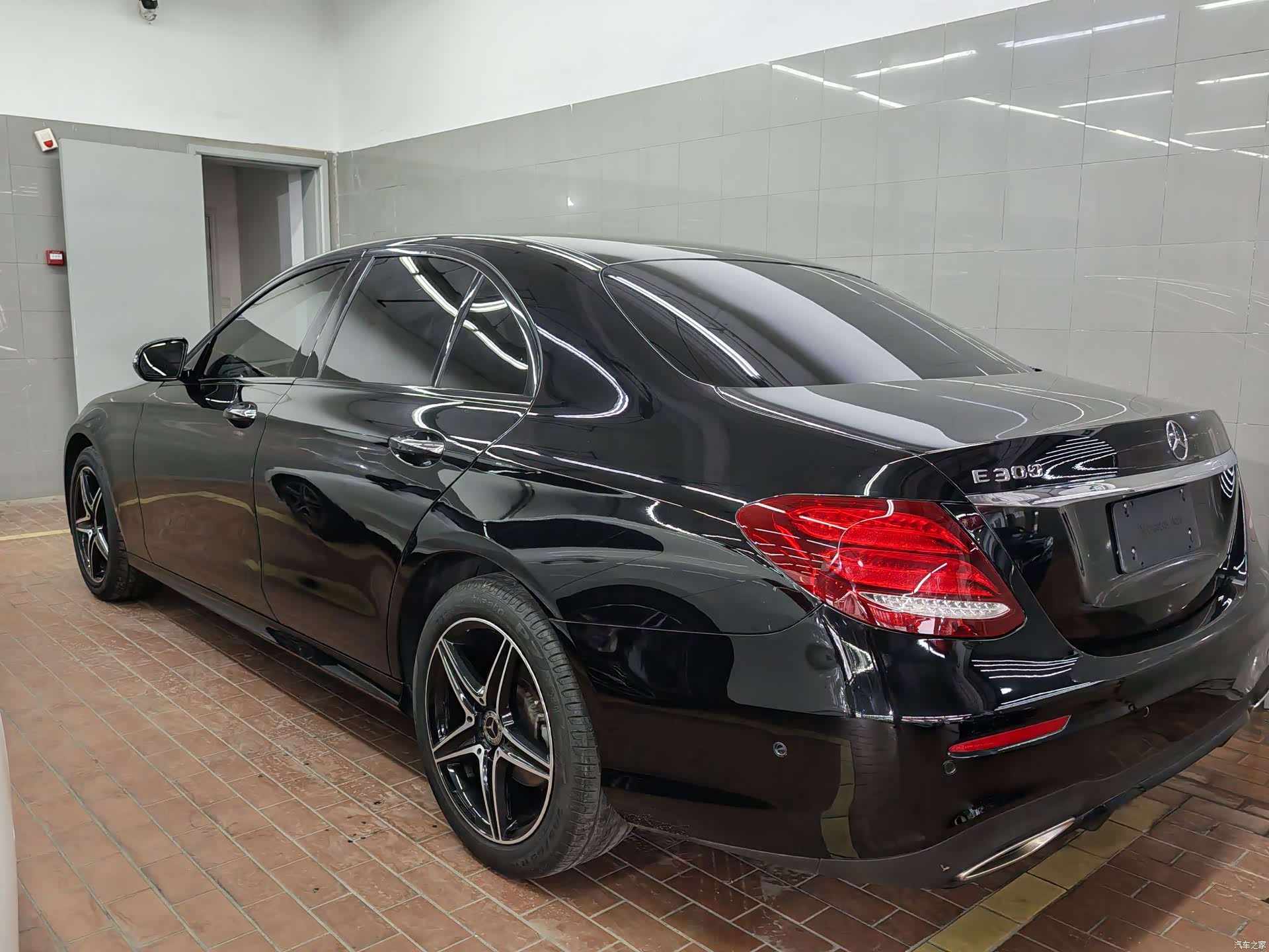 Mercedes-Benz E-Class, 2018 6