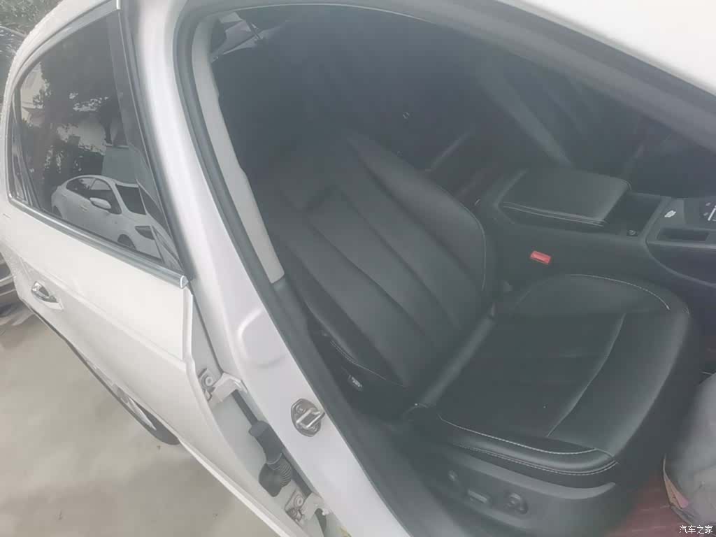 Audi A4L, 2020 25