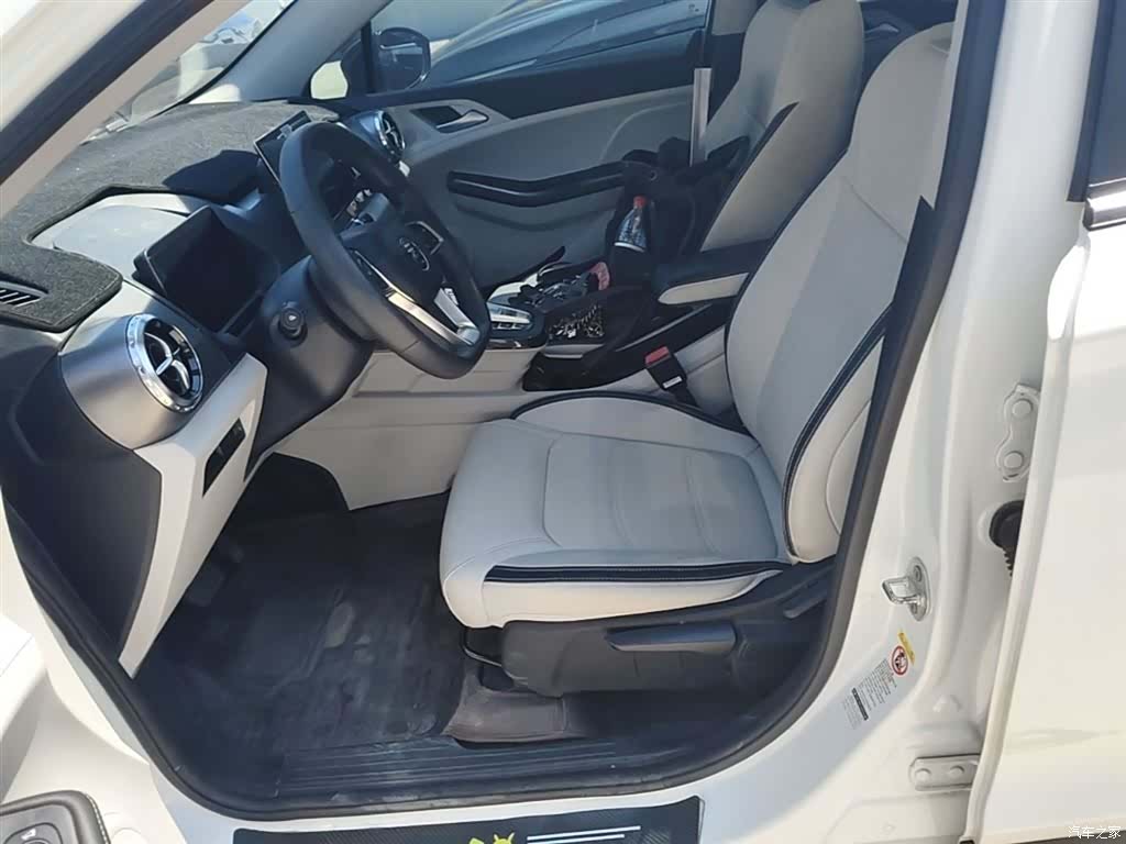 BYD Yuan, 2022 15