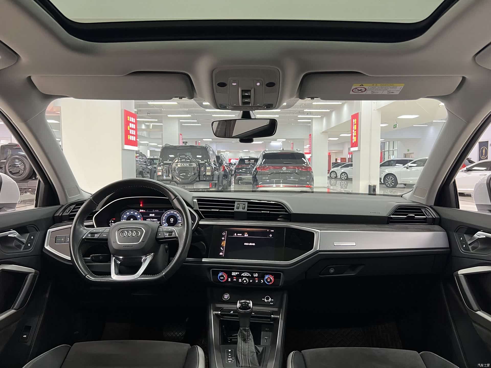 Audi Q3, 2020 все фото