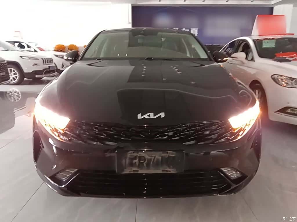Kia K5, 2022 3