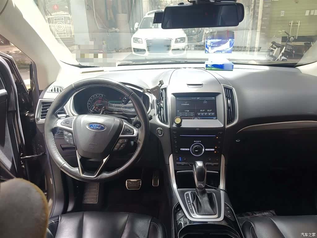 Ford Edge, 2015 10