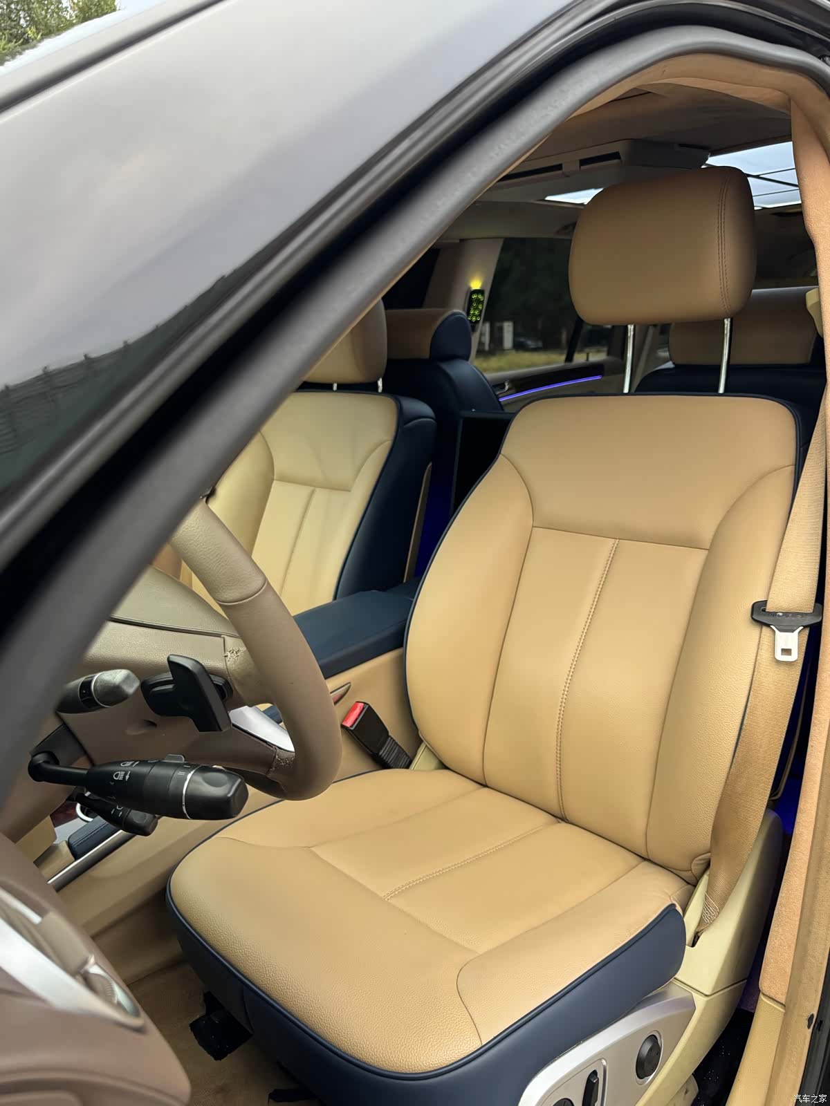 Mercedes-Benz GL-Class, 2011 11
