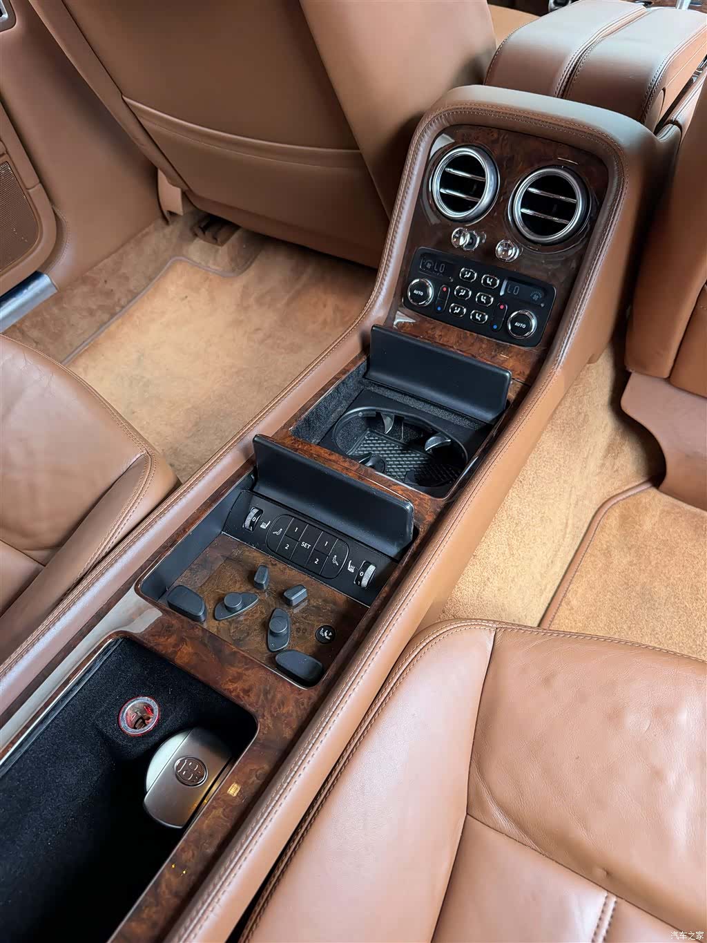 Bentley Flying Spur, 2008 7